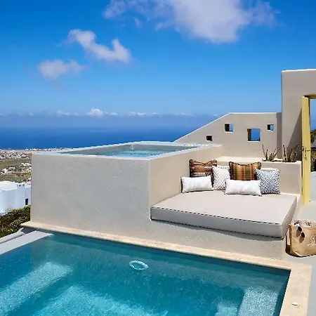 North Santorini A Luxury Pýrgos